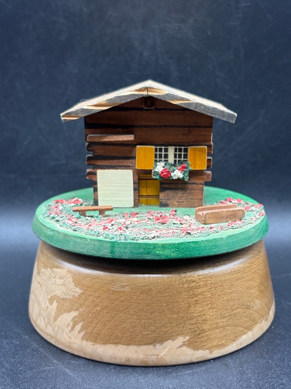 Vintage Reuge Swiss Chalet Cabin Music Box “Toy Symphony” Trinket Box Works